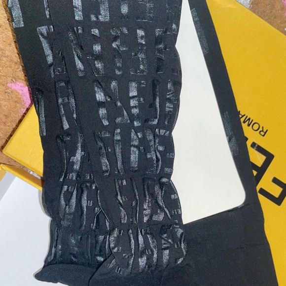 FF monogram tights with box -NIP - Picture 5 of 6